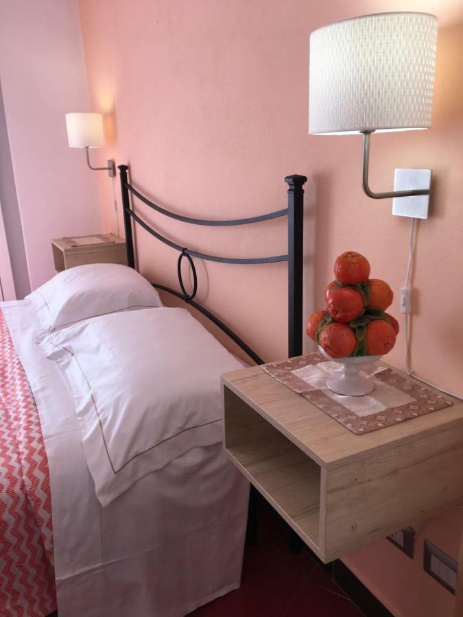 Taormina'S Sun Bed & Breakfast Luaran gambar